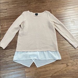 Lightweight worthington baby pink long sleeved top